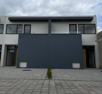 Casas nuevas zona Heroes 14 sur